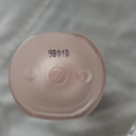 FENTY BEAUTY Soft Silk Pro Filt'r Hydrating Primer - Picture 4 of 4